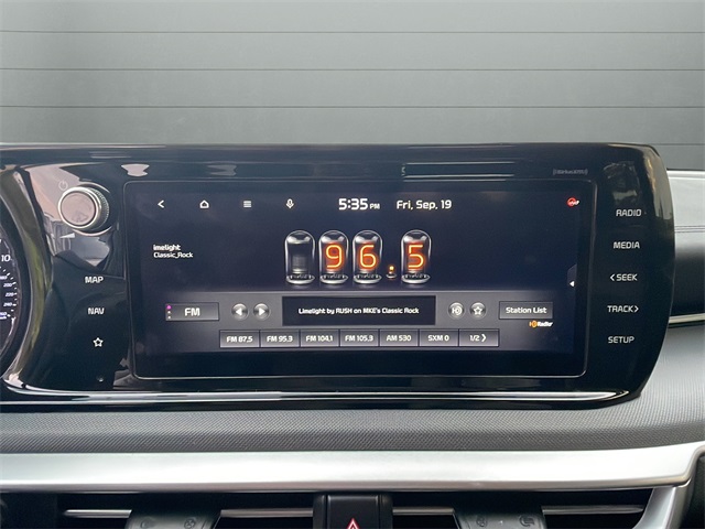 2022 Kia K5 GT-Line photo 27