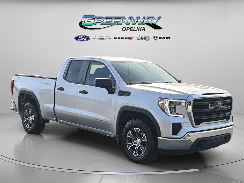2021 GMC Sierra Base's photo