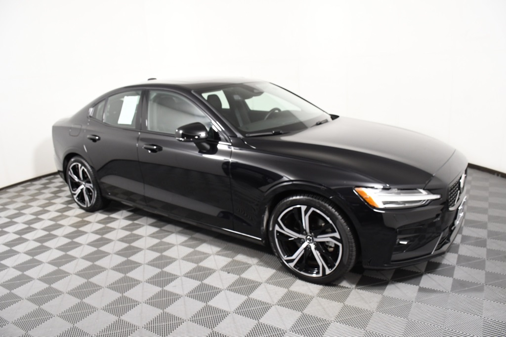 2024 Volvo S60 B5 Core photo 8