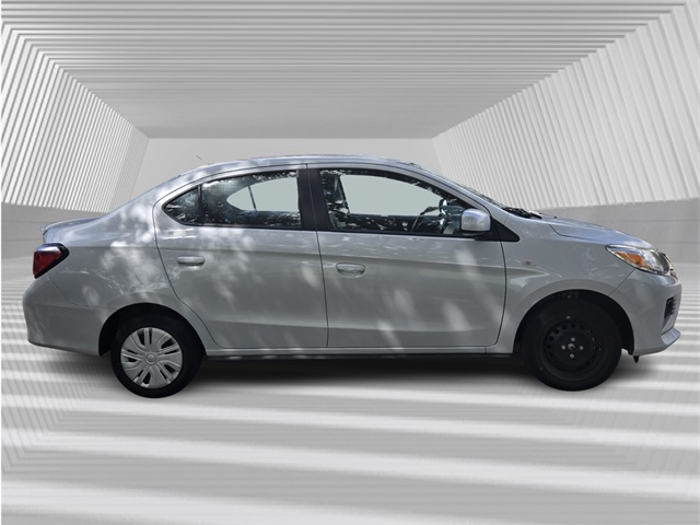 2023 Mitsubishi Mirage G4 ES photo 3