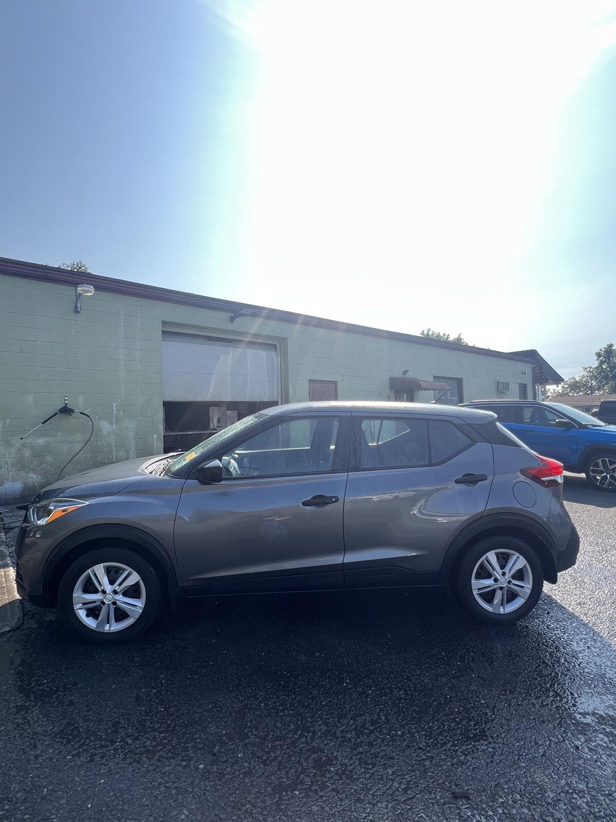 2020 Nissan Kicks S photo 6