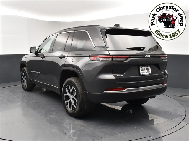 2025 Jeep Grand Cherokee Limited photo 4