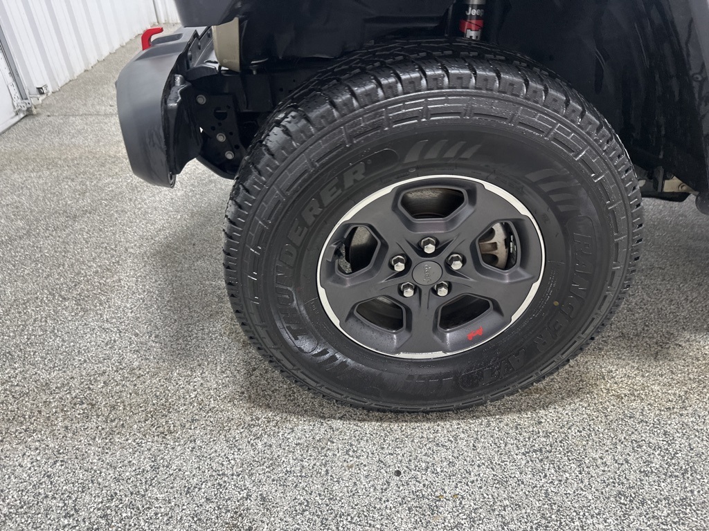 2020 Jeep Gladiator Rubicon photo 3