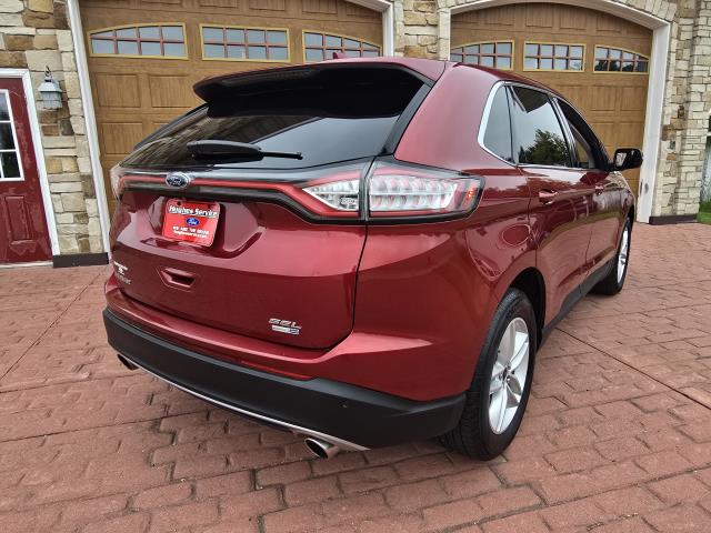 2018 Ford Edge SEL photo 4