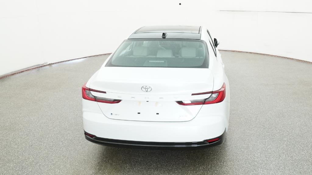 2025 Toyota Camry XLE photo 18