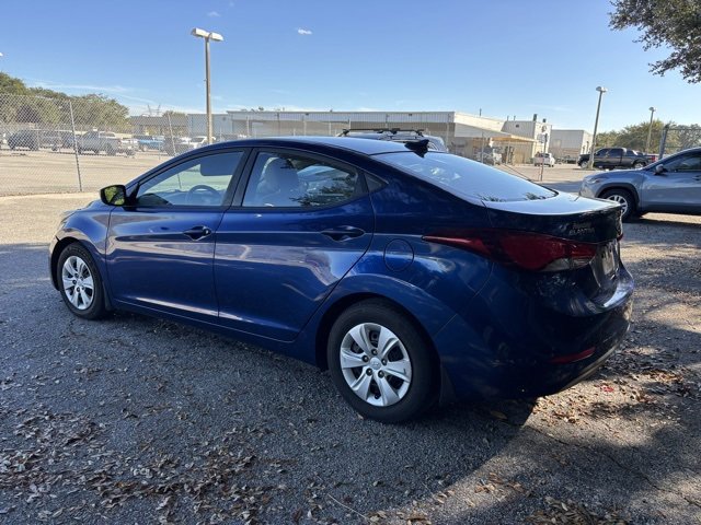 2016 Hyundai Elantra SE photo 4