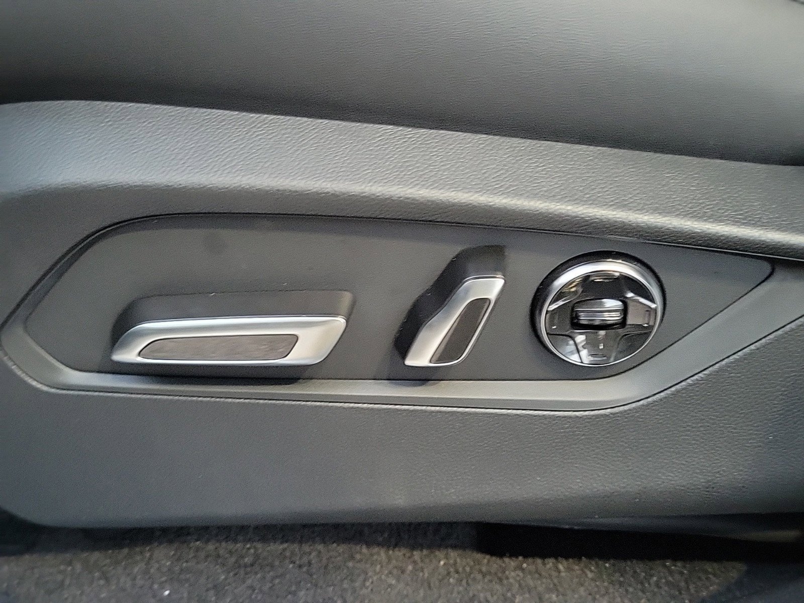 2025 Acura RDX A-Spec Advance photo 11