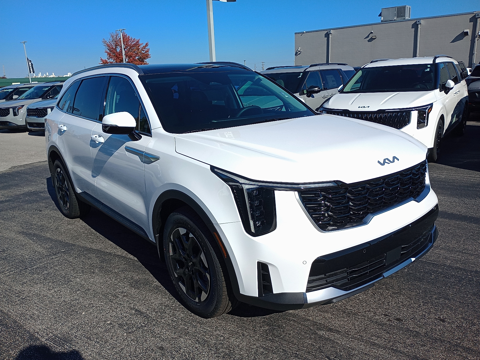 2026 Kia Sorento S's photo