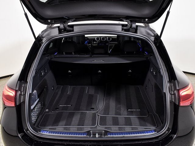 2026 Mercedes Benz GLC 300 photo 29