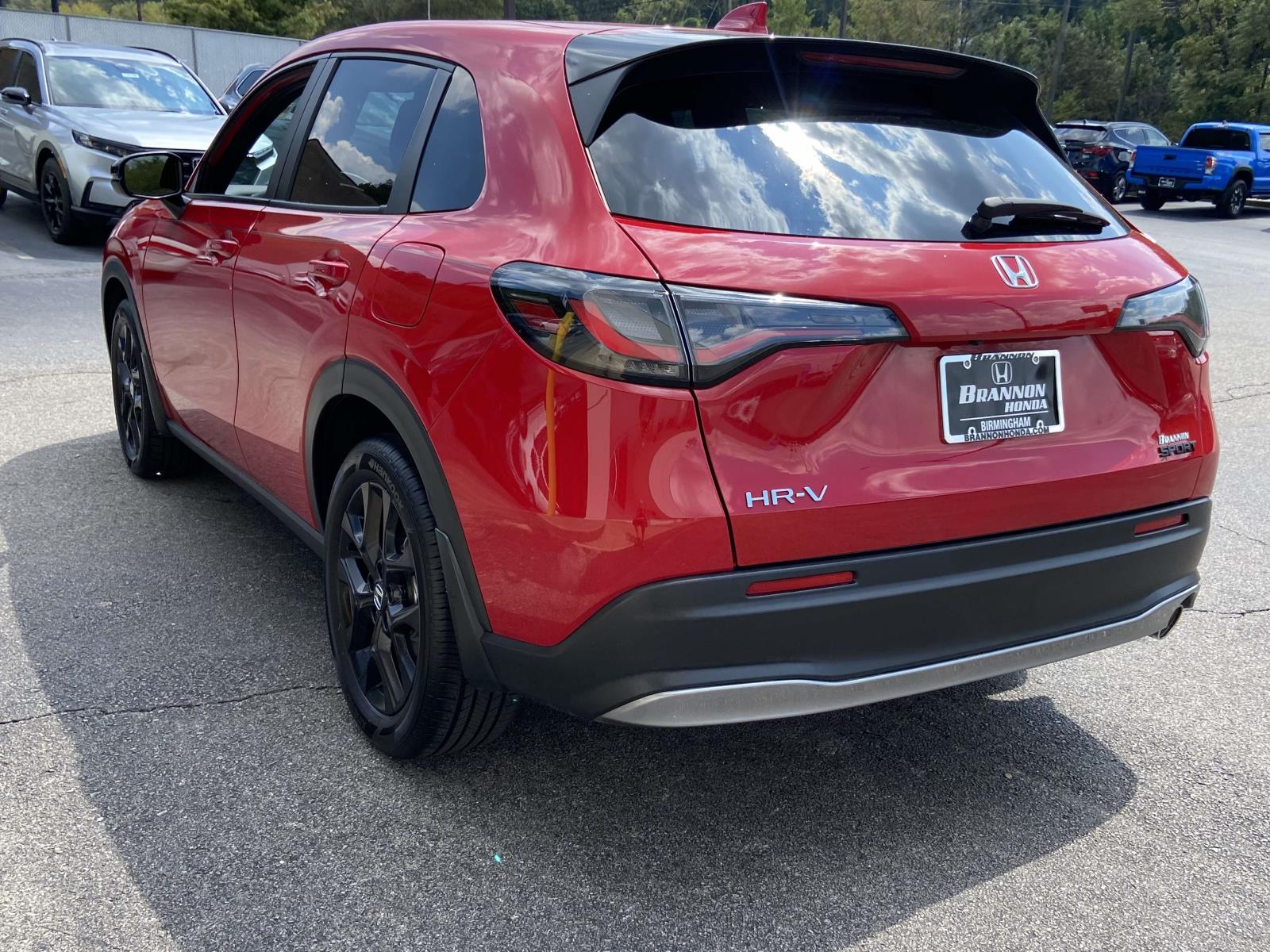 2025 Honda HR-V 2WD Sport photo 3
