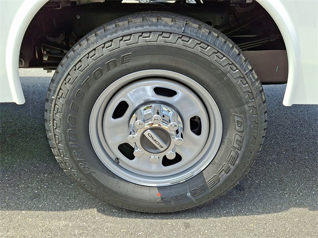 2025 Ford F-350 photo 6