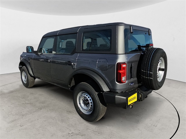 2025 Ford Bronco Base photo 3