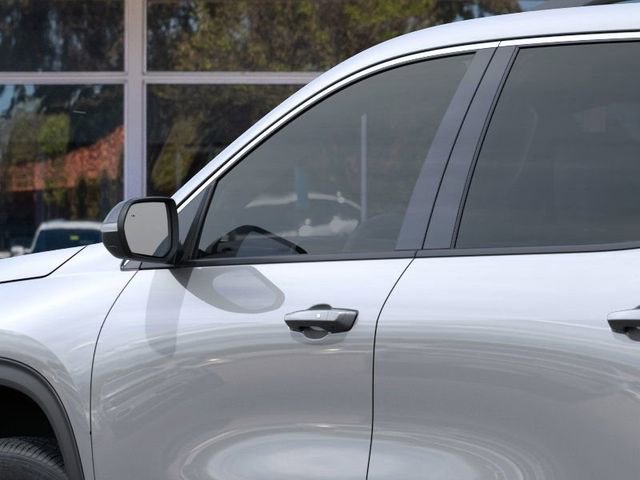 2025 Chevrolet Traverse photo 9