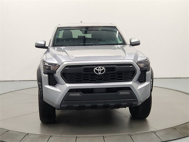 2024 Toyota Tacoma SR5 photo 2