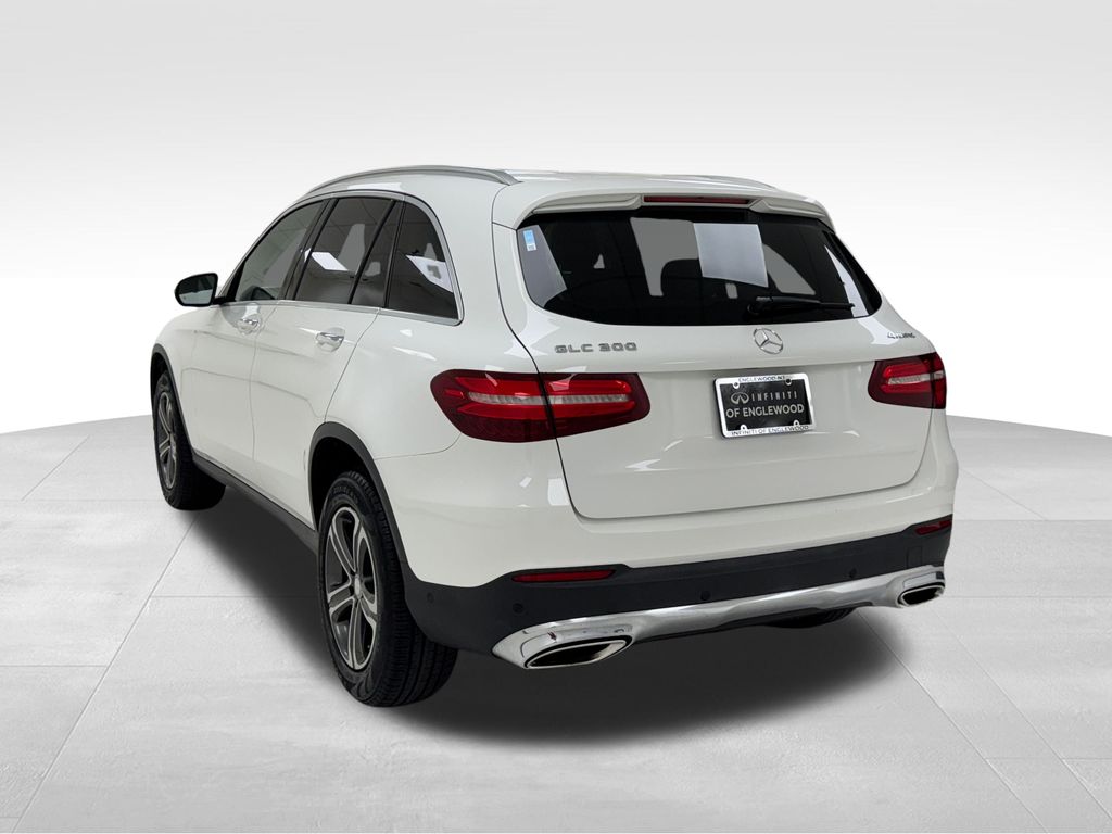 2017 Mercedes Benz GLC 300 4MATIC photo 6