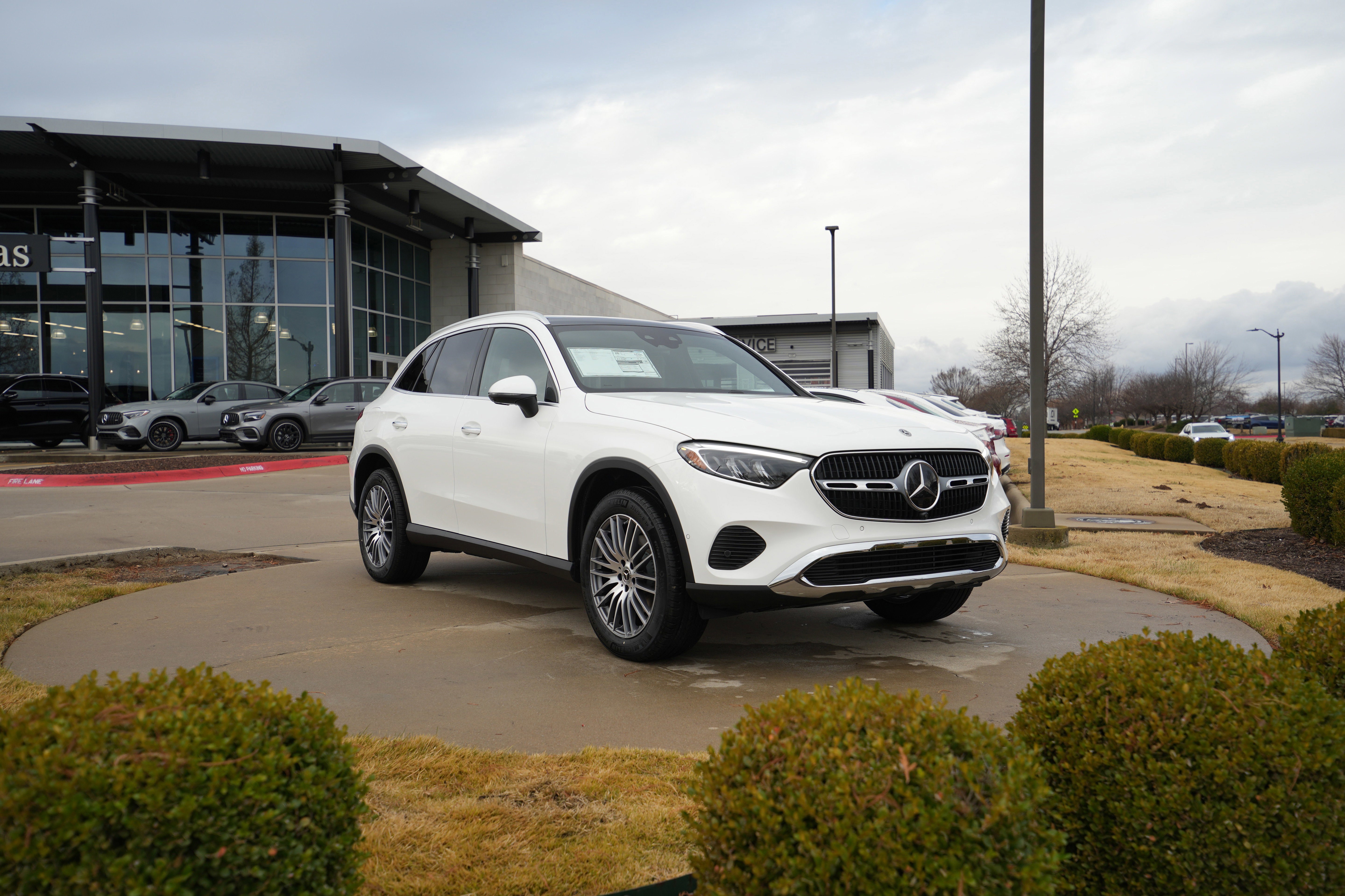 2026 Mercedes-Benz GLC Base's photo