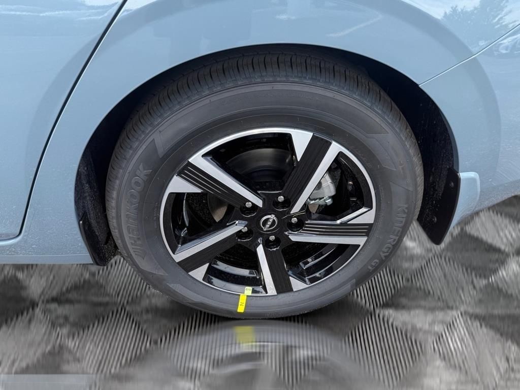 2025 Nissan Sentra SV photo 16