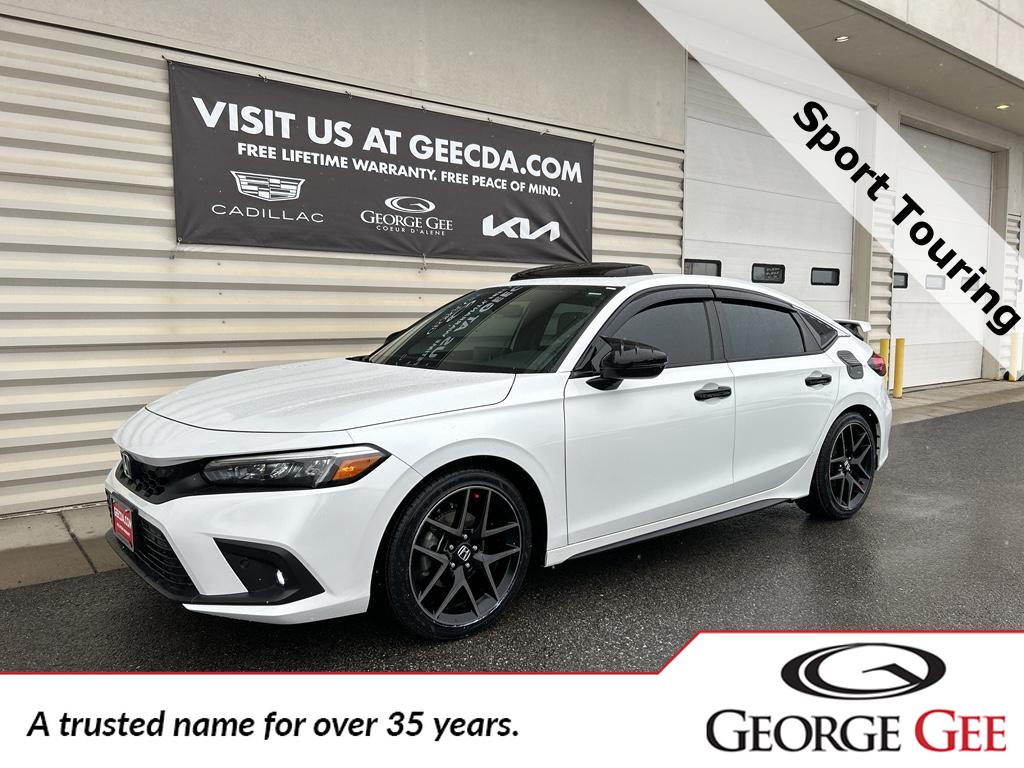 2022 Honda Civic Hatchback Sport Touring's photo