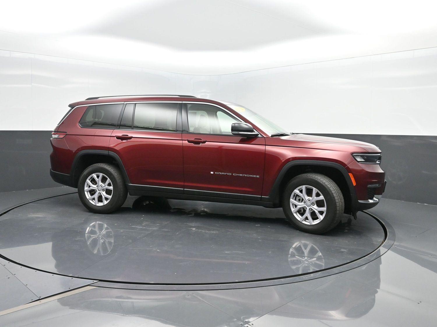 2022 Jeep Grand Cherokee Limited photo 3