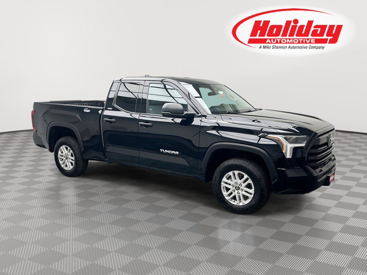 2023 Toyota Tundra SR5's photo