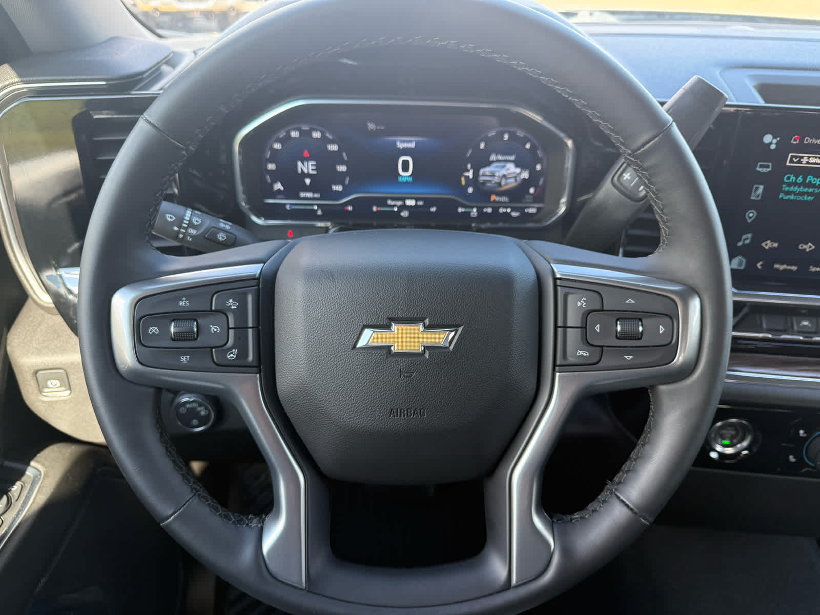 2024 Chevrolet Silverado 1500 LT photo 12