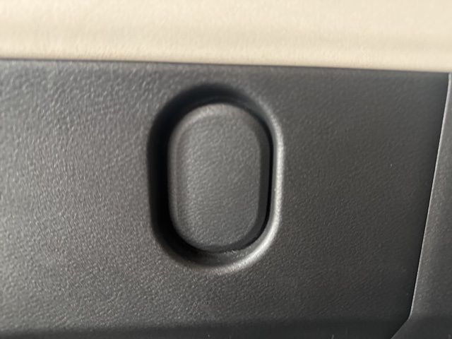 2023 Nissan Rogue SV photo 19