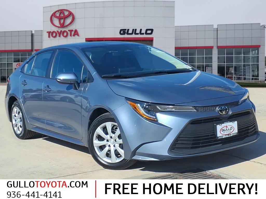 2024 Toyota Corolla LE photo 2
