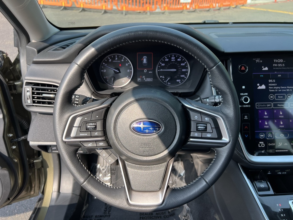2020 Subaru Outback Premium photo 15