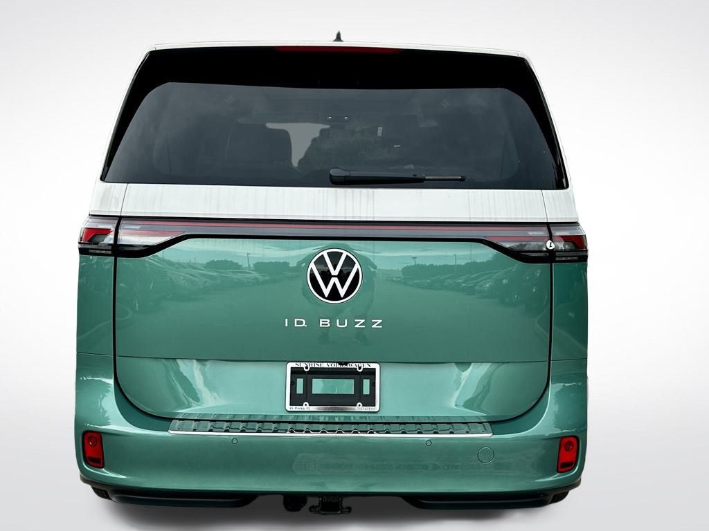 2025 Volkswagen ID. Buzz Pro Plus photo 4