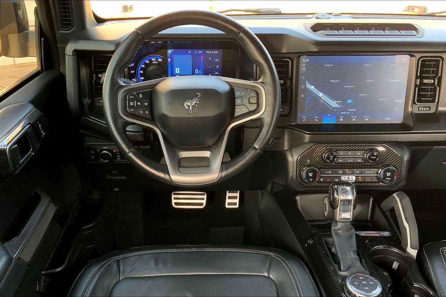 2021 Ford Bronco First Edition photo 10
