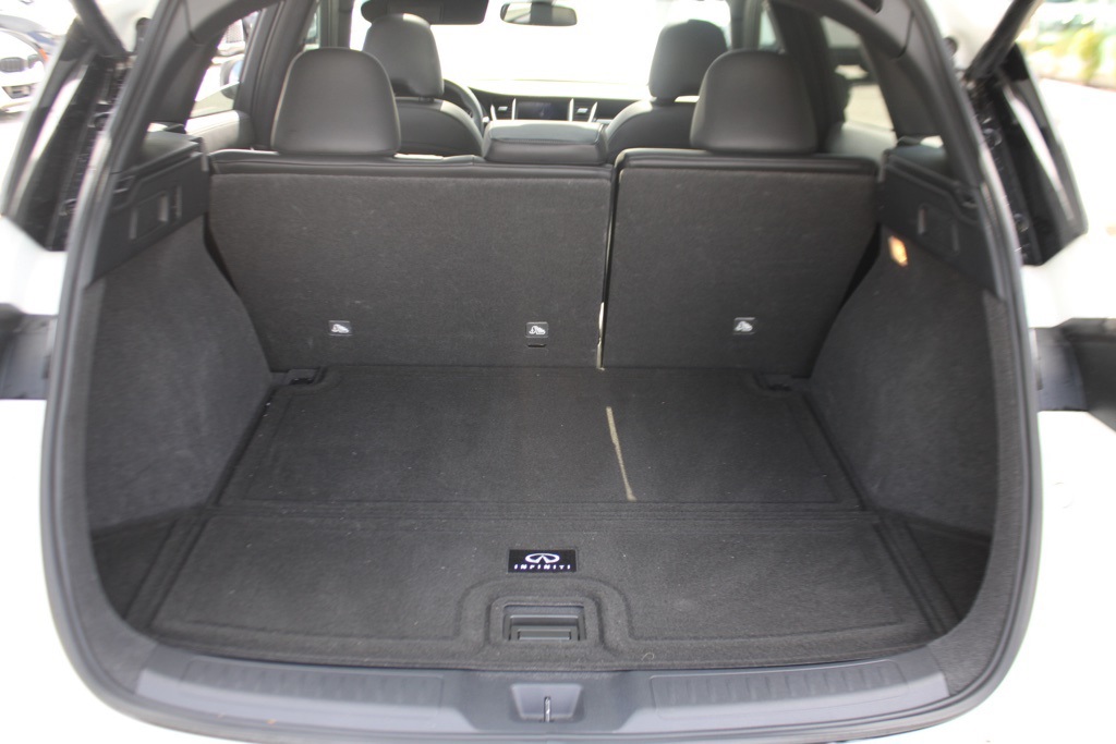 2022 Infiniti QX50 Luxe AWD photo 31