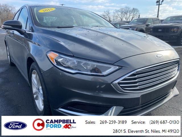 2018 Ford Fusion SE's photo