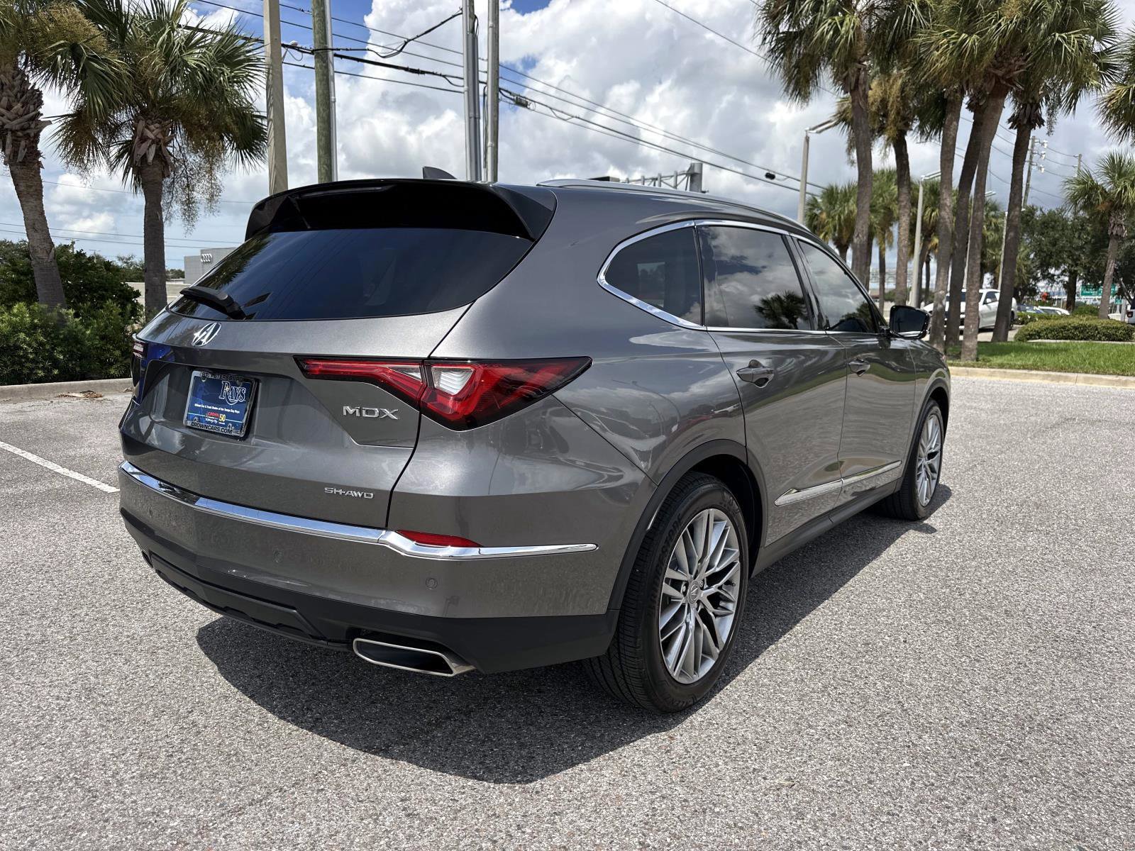 2024 Acura MDX SH-AWD Advance photo 4