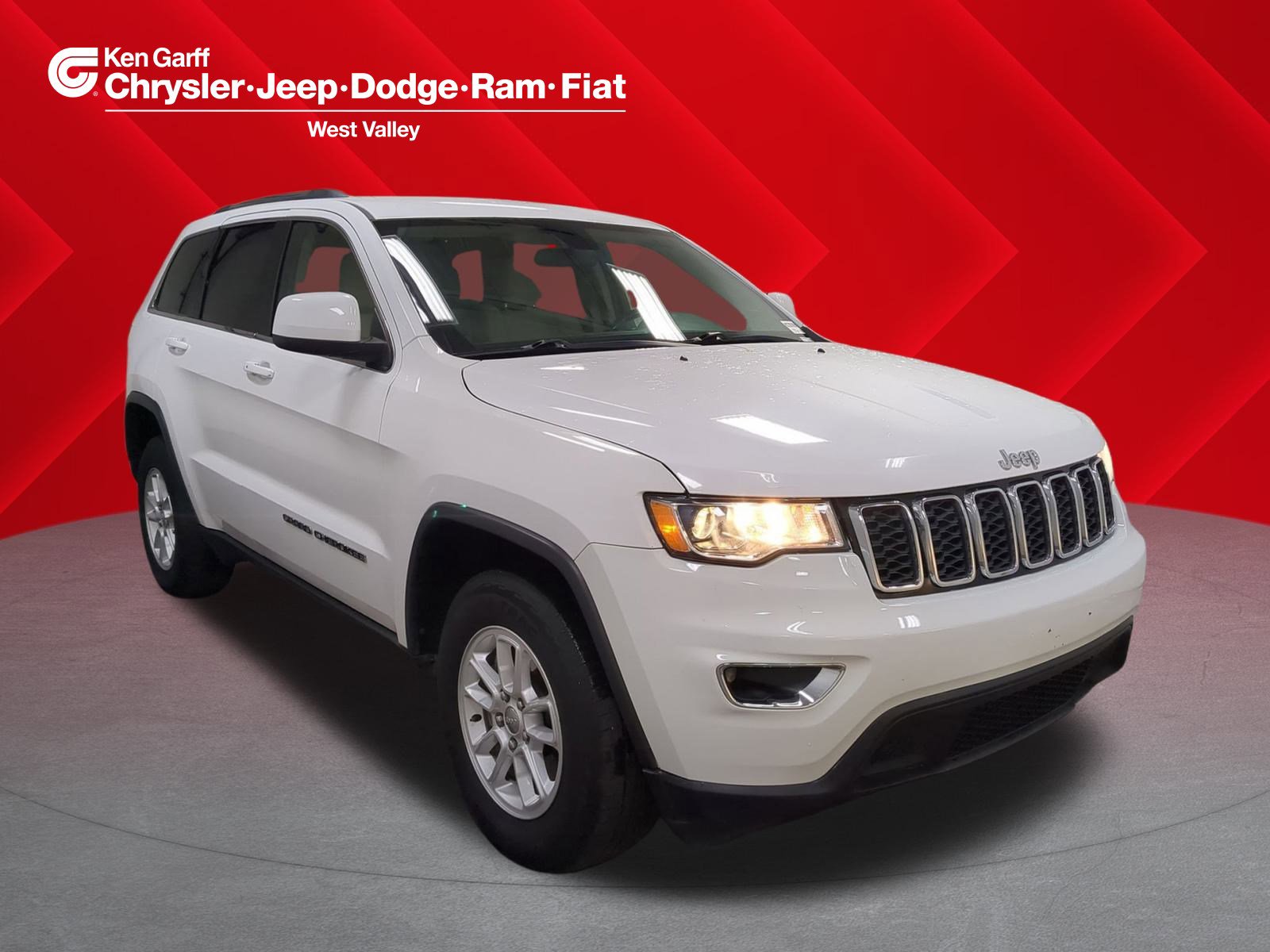 2019 Jeep Grand Cherokee Laredo E's photo