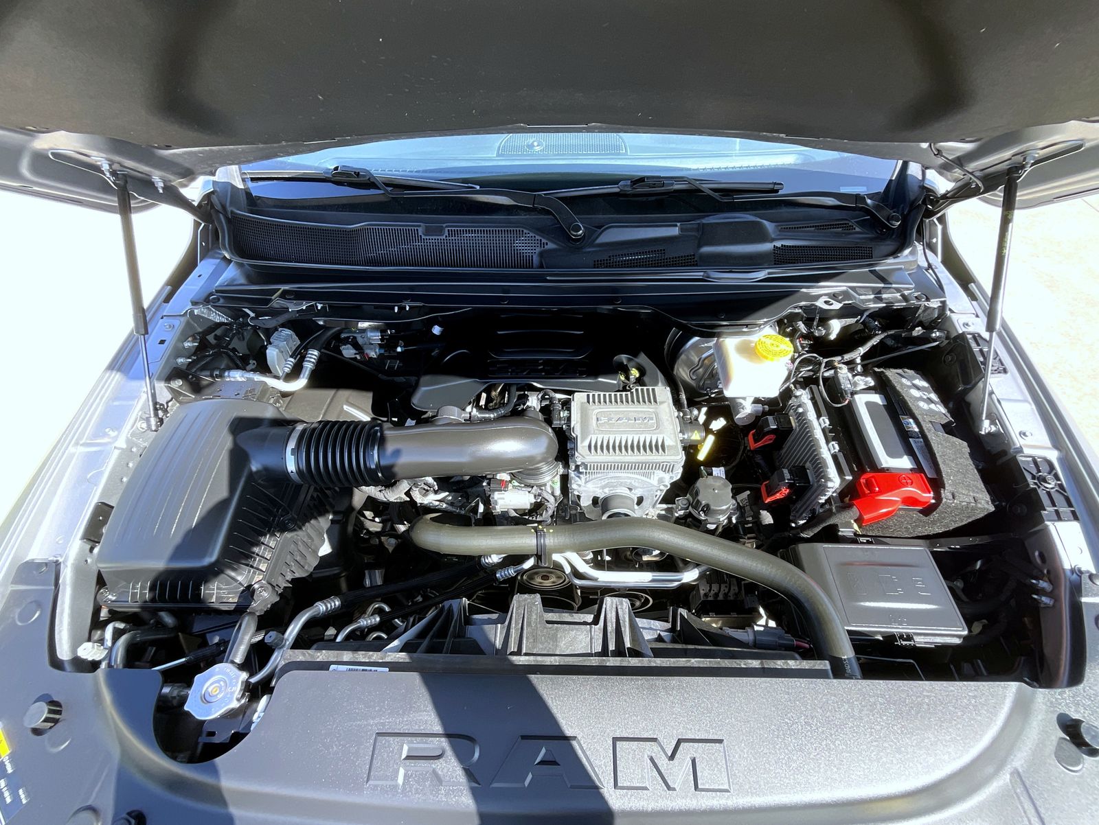 2021 Ram 1500 Laramie photo 25