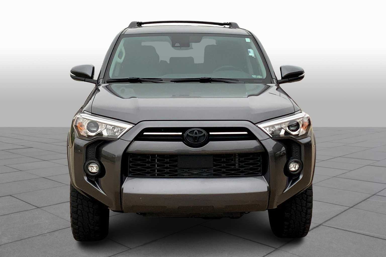2022 Toyota 4Runner SR5 Premium photo 3