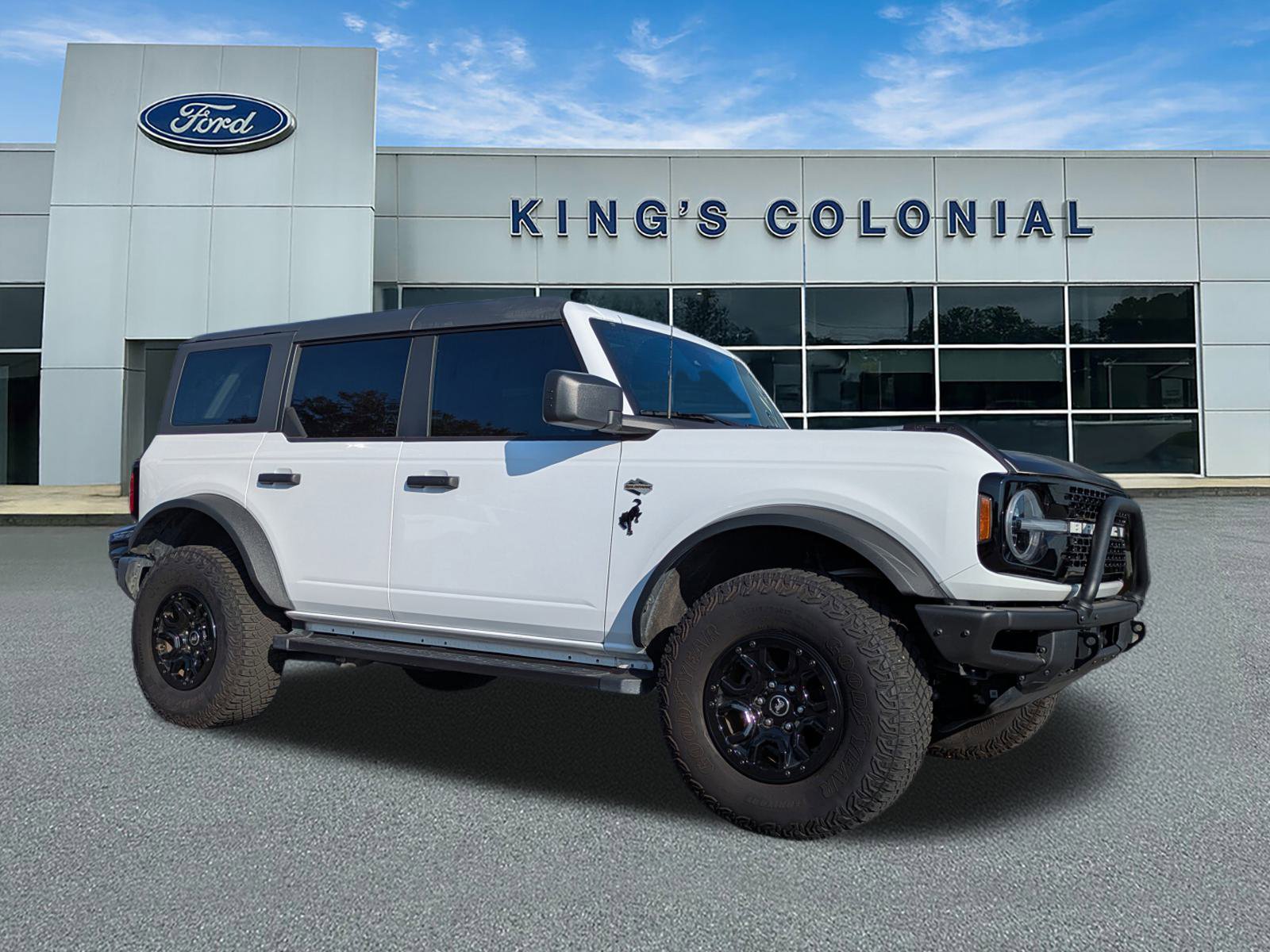 2022 Ford Bronco 4-Door Wildtrak's photo