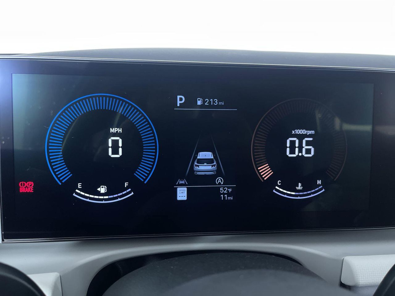 2025 Hyundai Tucson SE photo 14