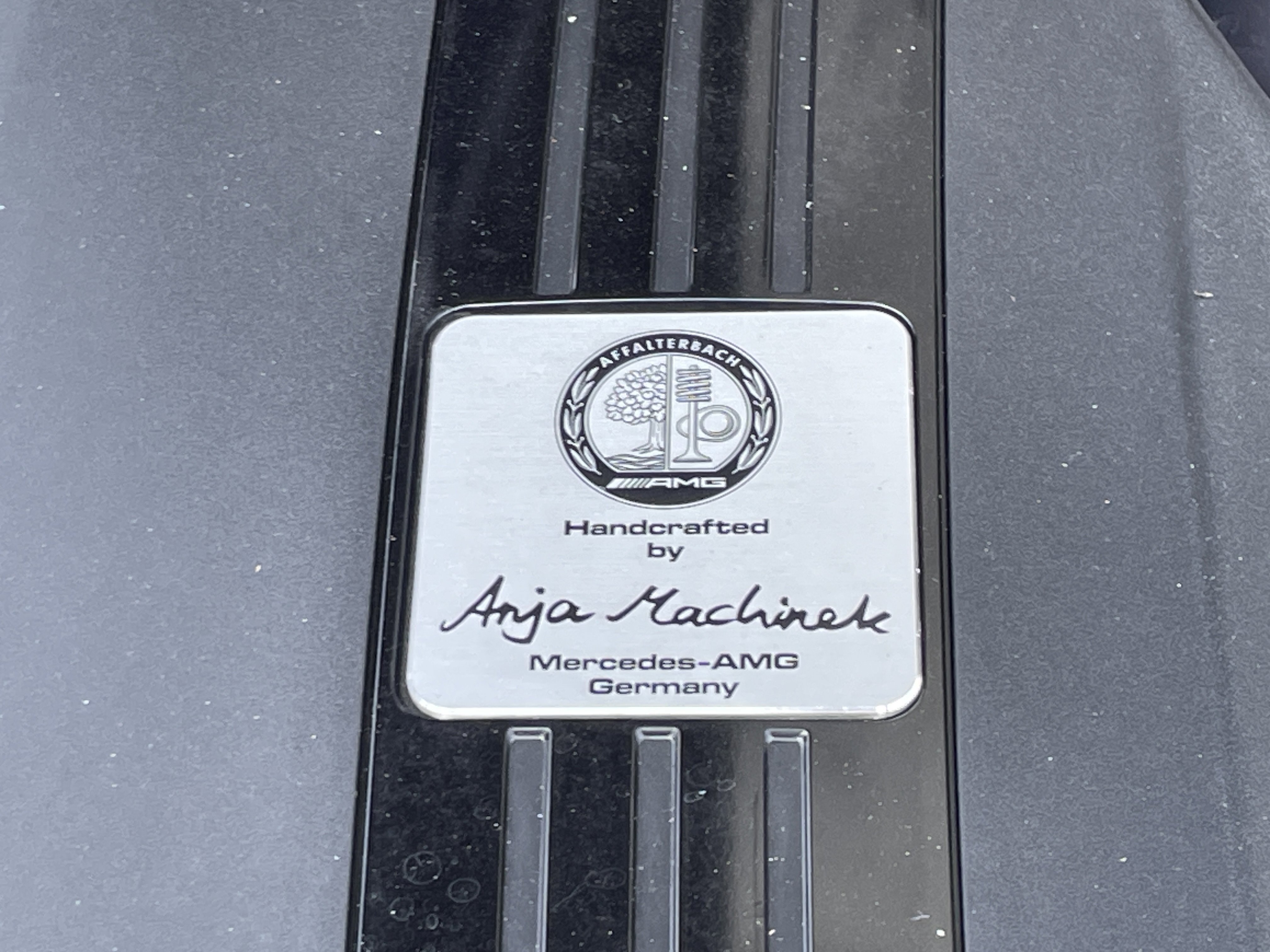 2025 Mercedes Benz G AMG 63 photo 2