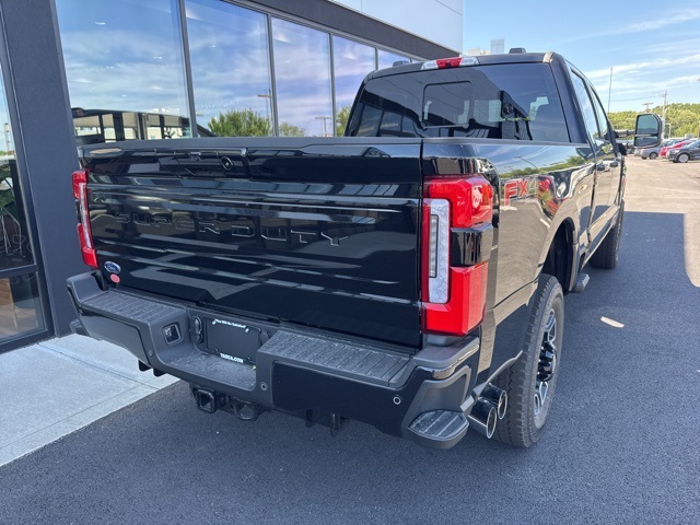 2025 Ford F-350 Platinum photo 3