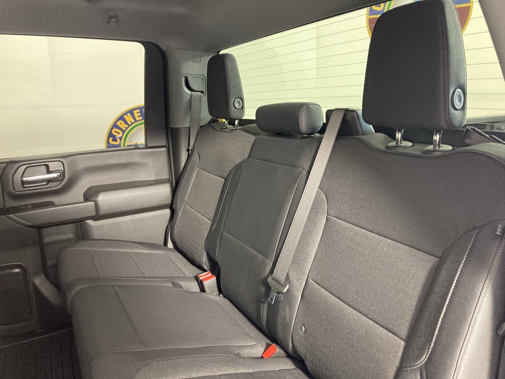2025 Chevrolet Silverado 2500HD Custom photo 15