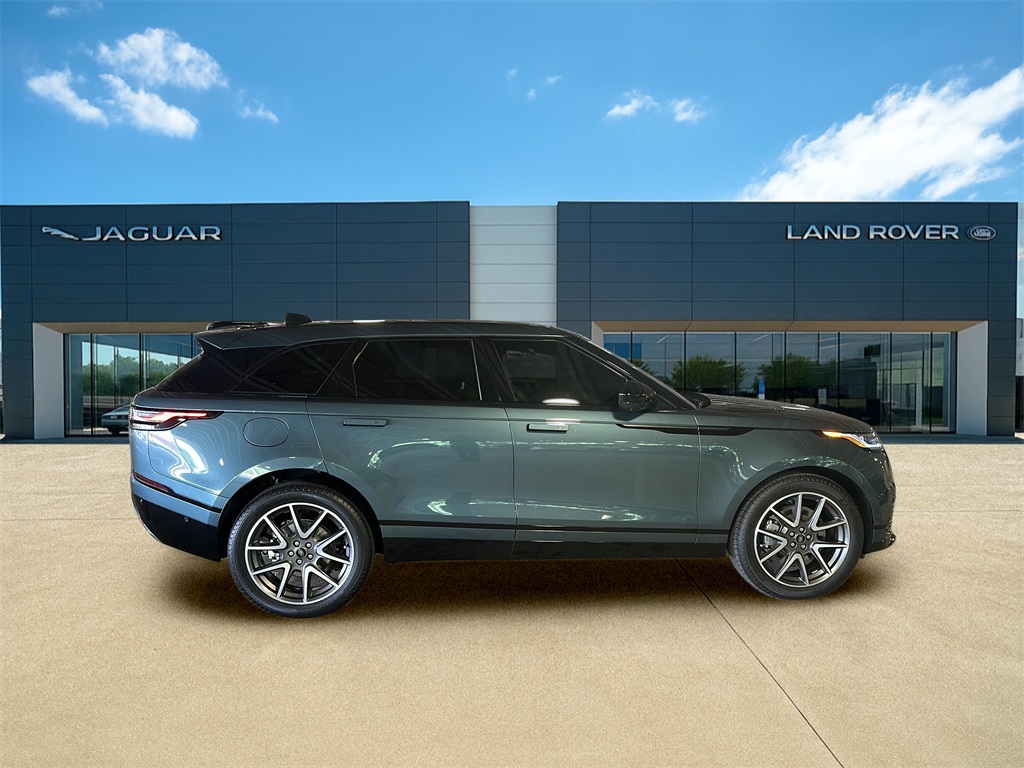 2026 Land Rover Range Rover Velar SE photo 5