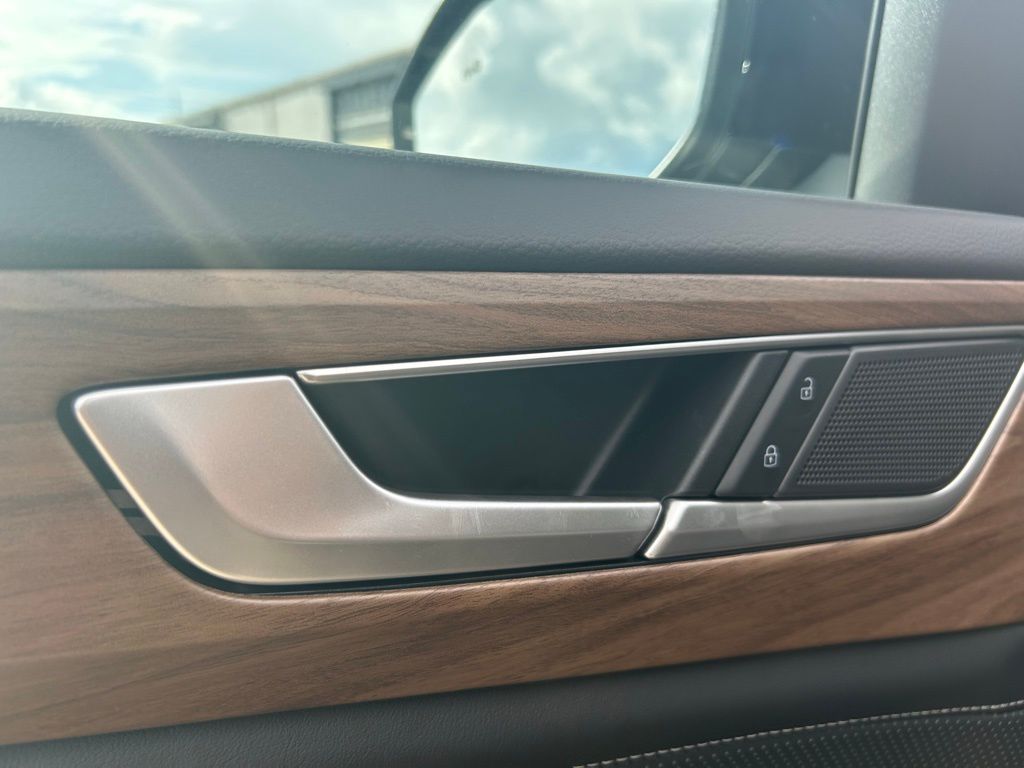 2026 Volkswagen Atlas SE Technology photo 44