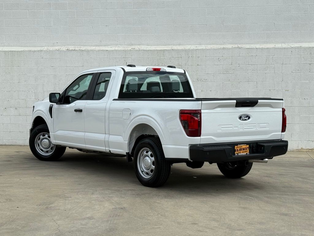 2025 Ford F-150 XL photo 4