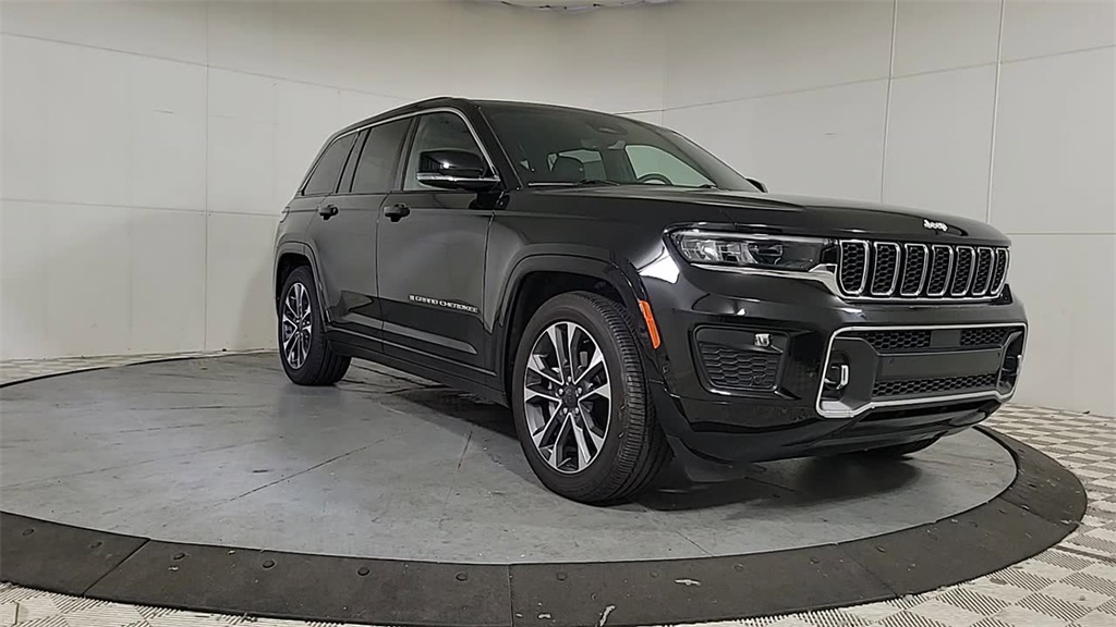 2024 JEEP GRAND CHEROKEE - Image 2