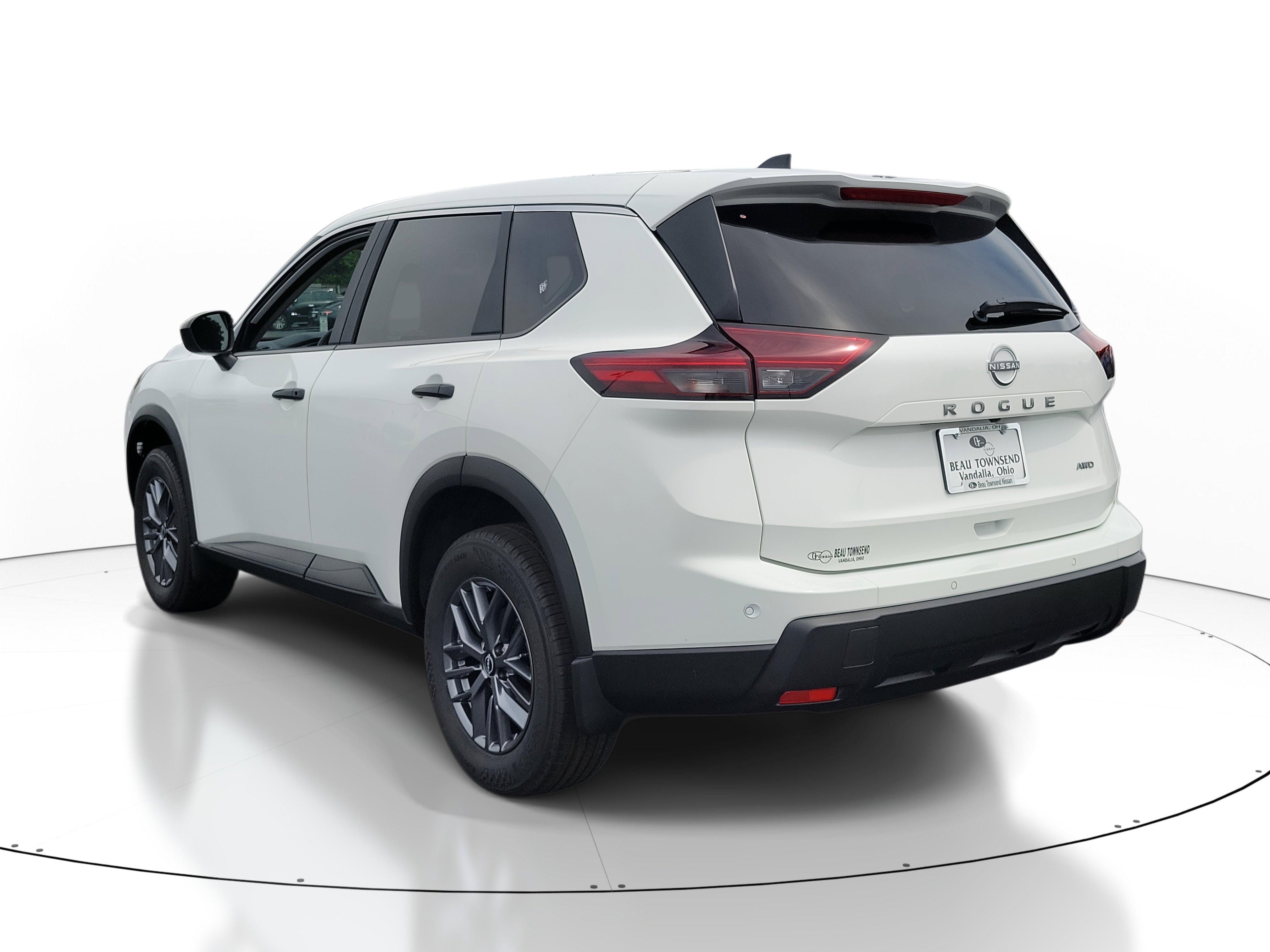 2026 Nissan Rogue S photo 3