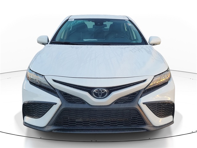 2023 Toyota Camry SE photo 3