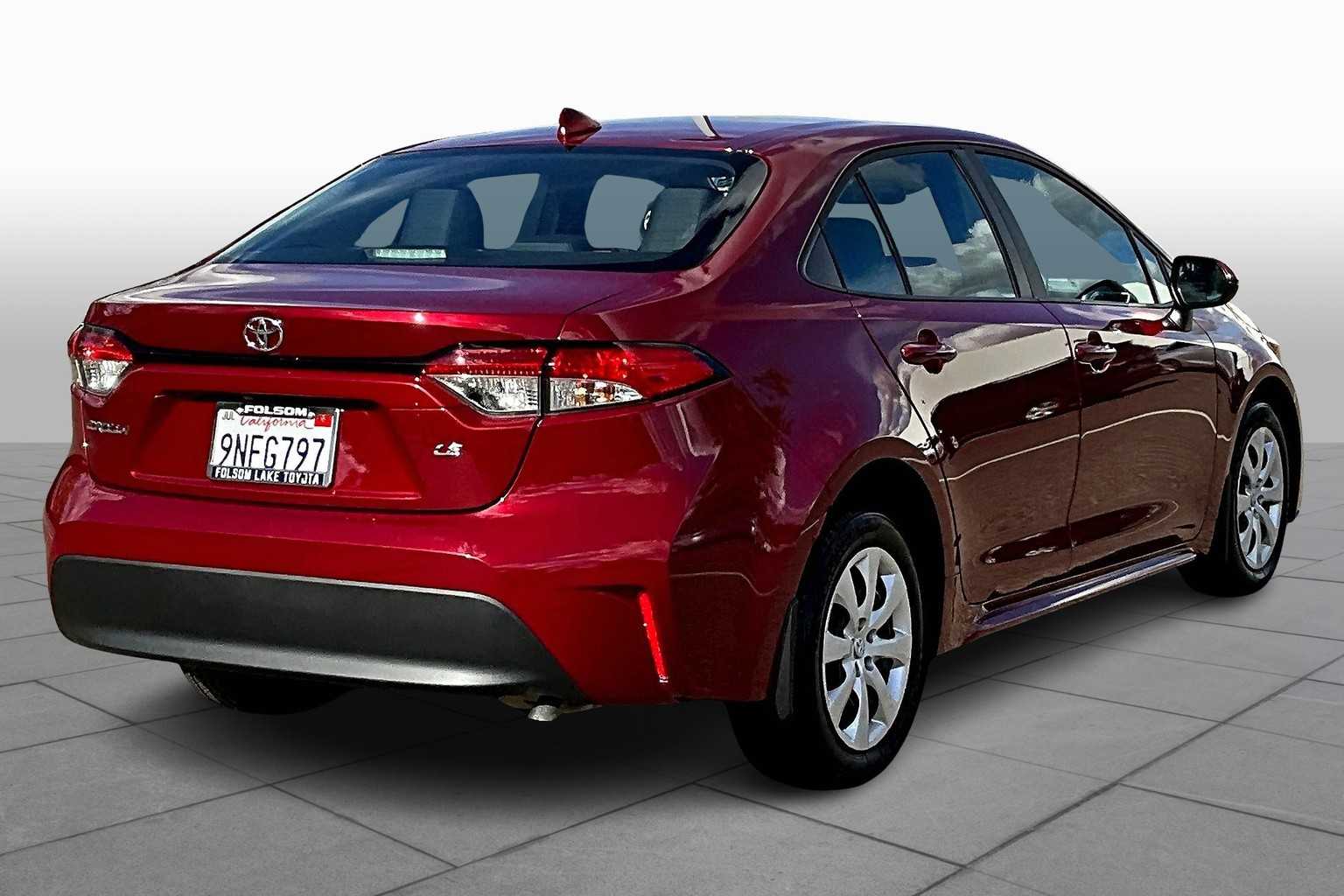 2024 Toyota Corolla LE photo 12