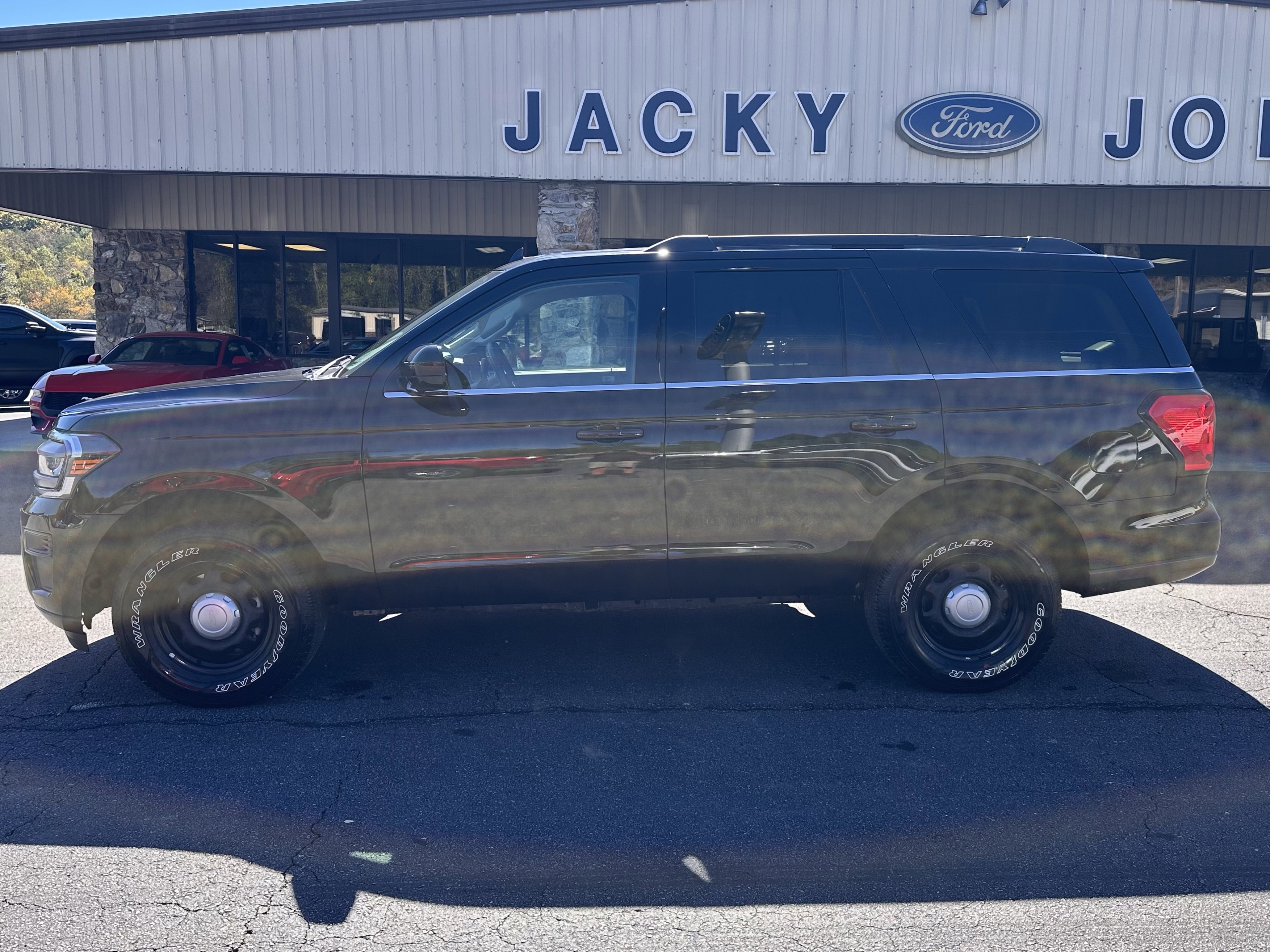 2024 Ford Expedition's photo