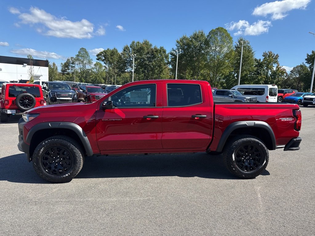 2026 Chevrolet Colorado Trail Boss photo 2
